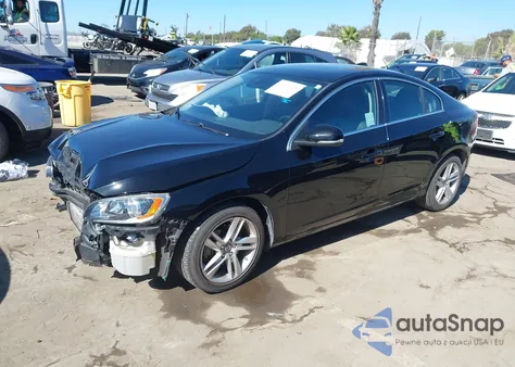 2014 Volvo S60 T5 z USA, uszkodzony, nr VIN YV1612FS5E1280621